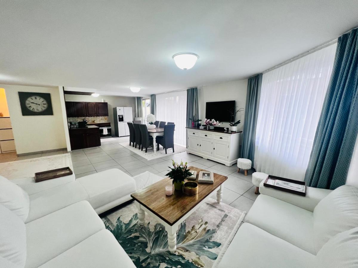 Windsor Residence Grimbergen Bagian luar foto